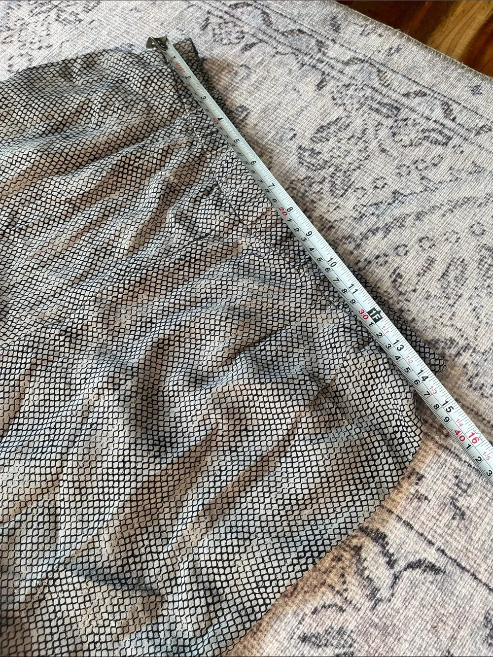 Eileen Fisher 100% Silk Washable Crepe Pants in snakeskin pattern - small